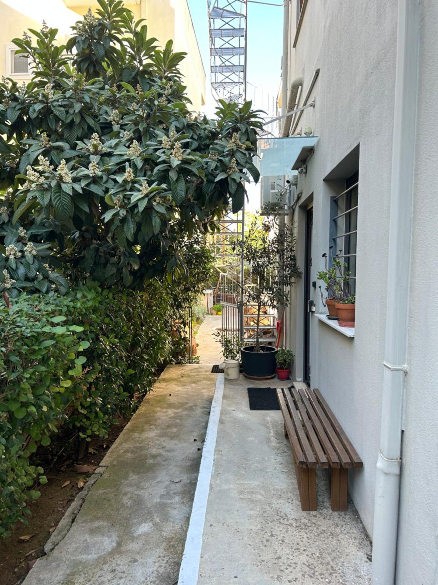 Small Gem Studio Athens, Next To Metro Nomismatokopeio Экстерьер фото